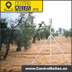 Poste de extremo para simple torsion con espinos de 2m. de altura (2.40m + Codo)